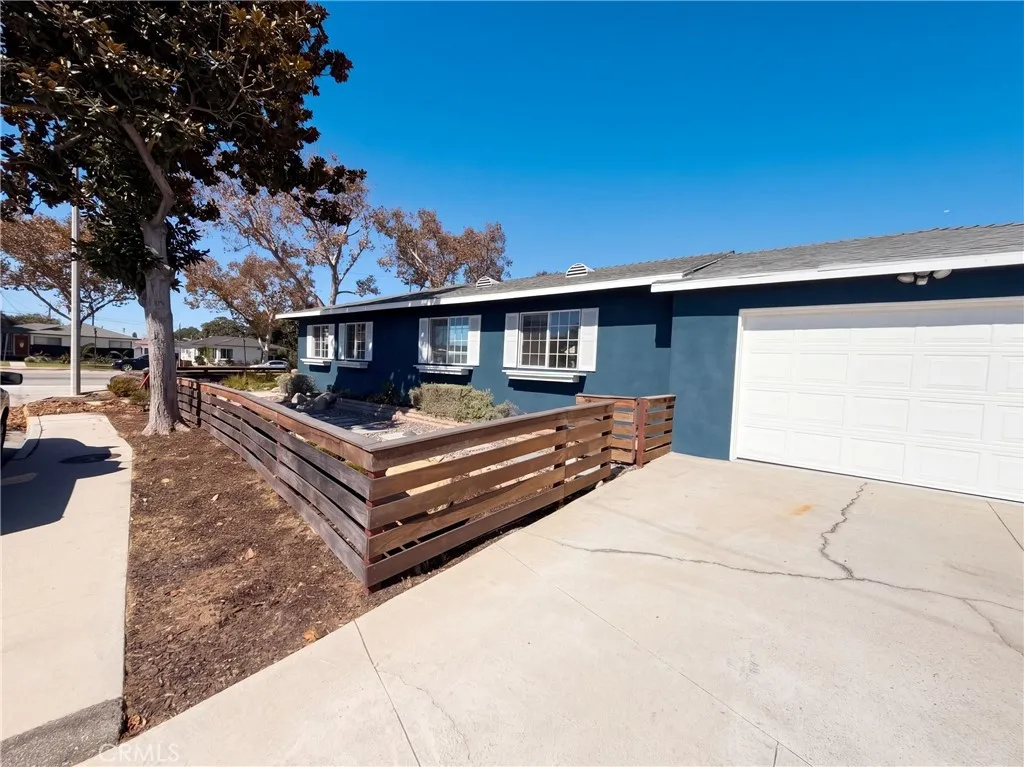 14945 Dunton Drive — photo