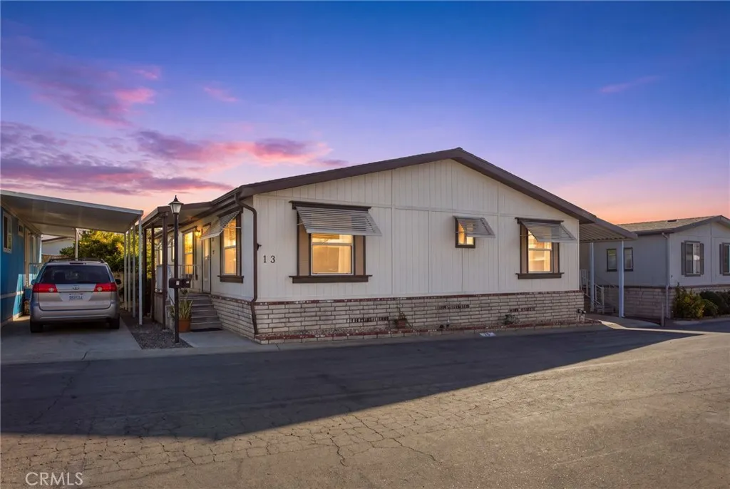 9999 Foothill Unit 13 — photo