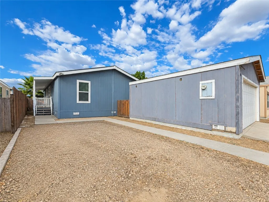 80 E Dawes #104, Perris, CA 92571 — photo 3