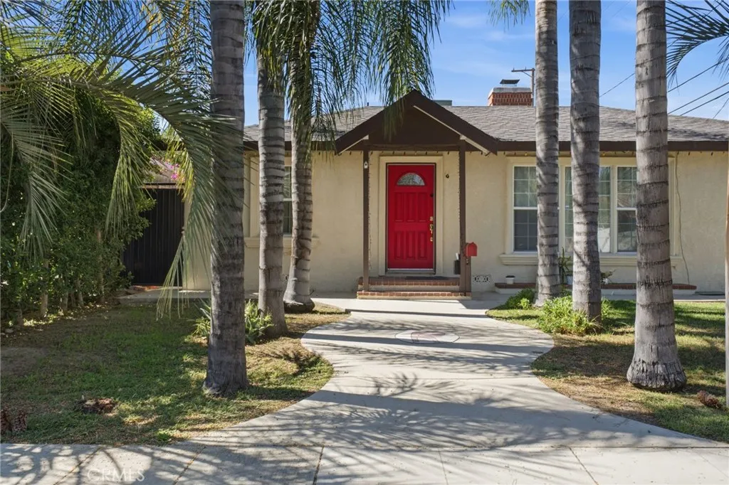 611 S Griffith Park — photo
