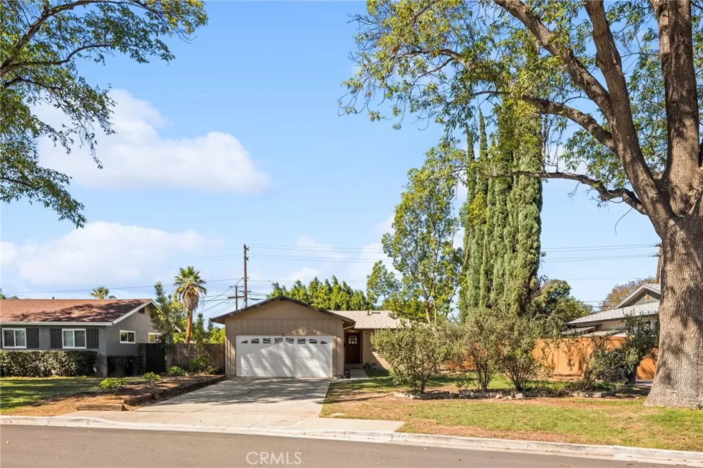 5835 Tower Road, Riverside, CA 92506 — photo 2