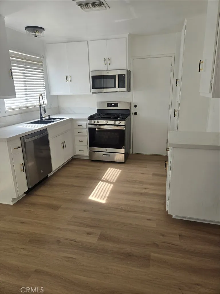 6898 John, Riverside, CA 92509 — photo 2
