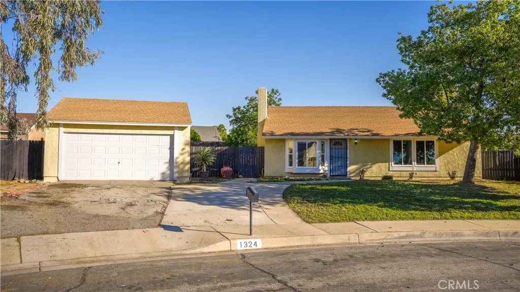 1324 W Morgan — photo
