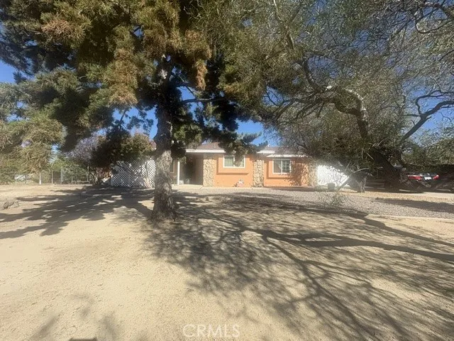 7239 Oakwood — photo