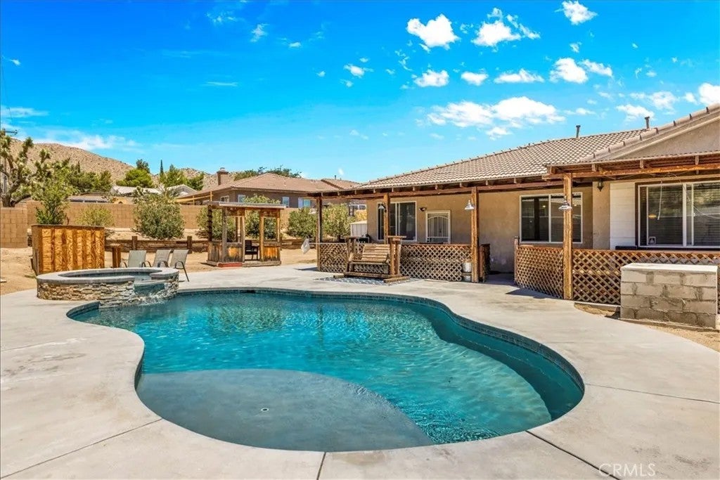 7622 San Remo — photo