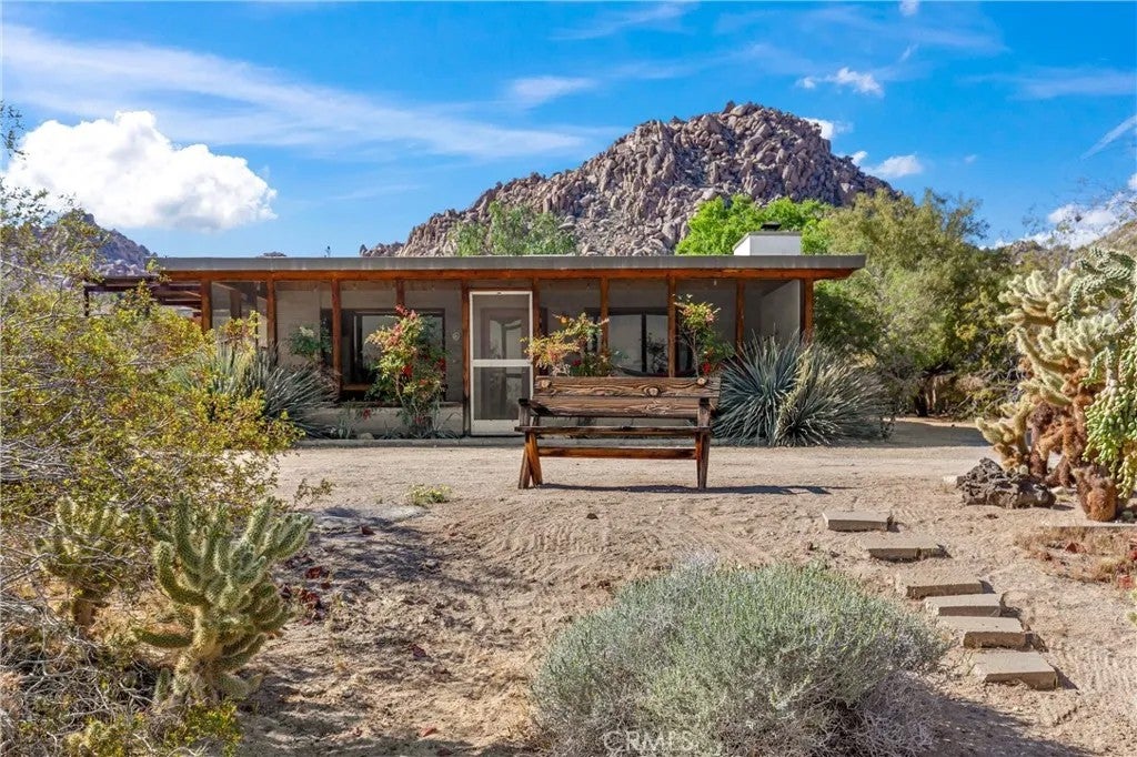 63773 Hollinger — photo