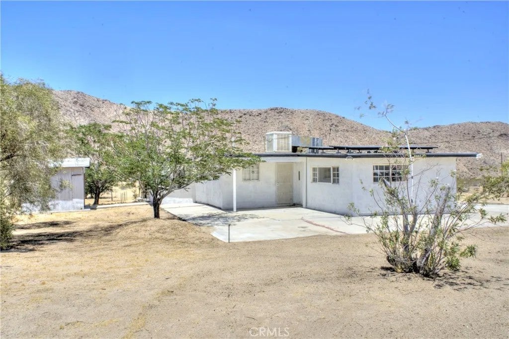 67446 Appian Road — photo