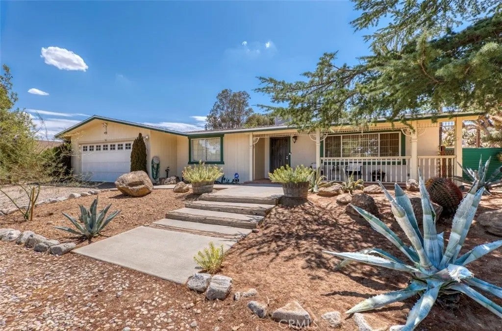 56843 Carlyle Drive — photo