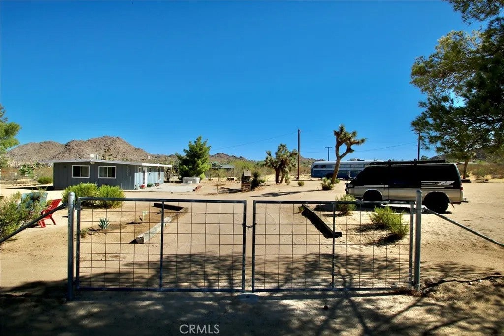 63350 Quail Springs Road — photo