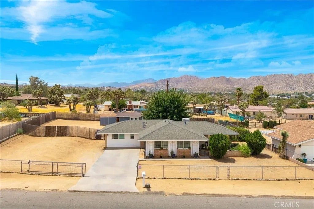 7562 Acoma Trail — photo