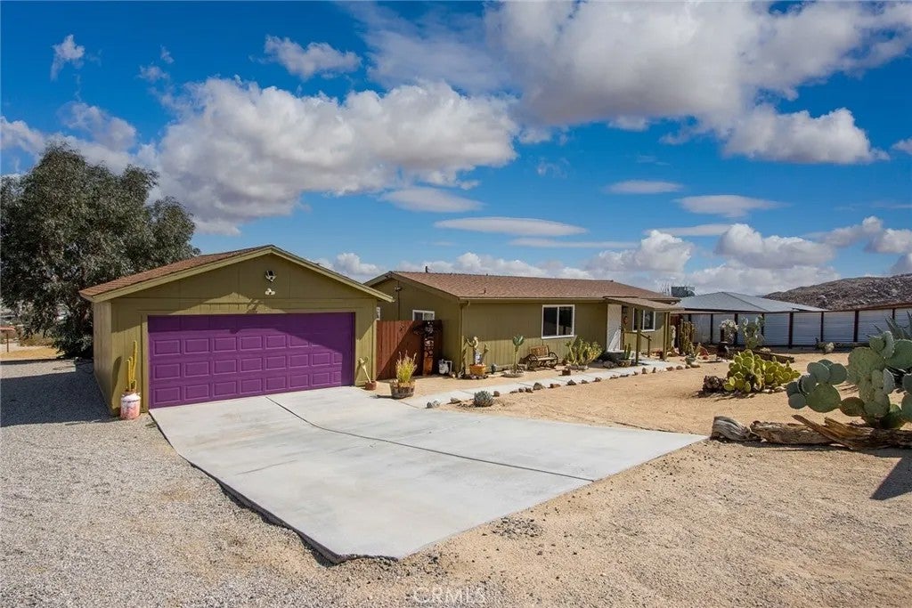 61774 Alta Vista — photo