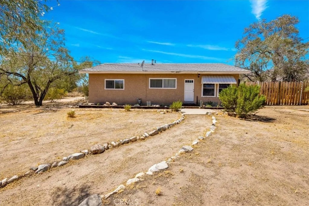9758 Lanning Lane — photo
