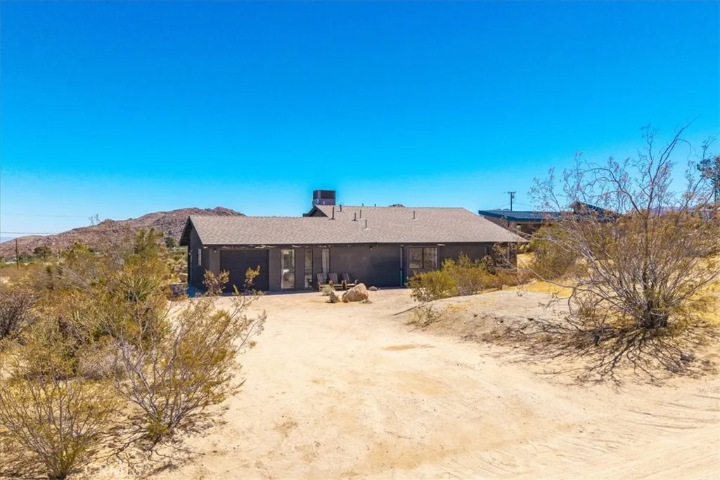7119 Saddleback Road, Joshua Tree, CA 92252 — photo 2
