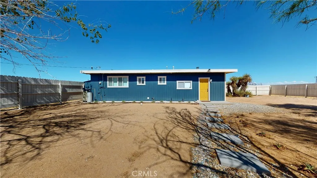 829 Cambria — photo