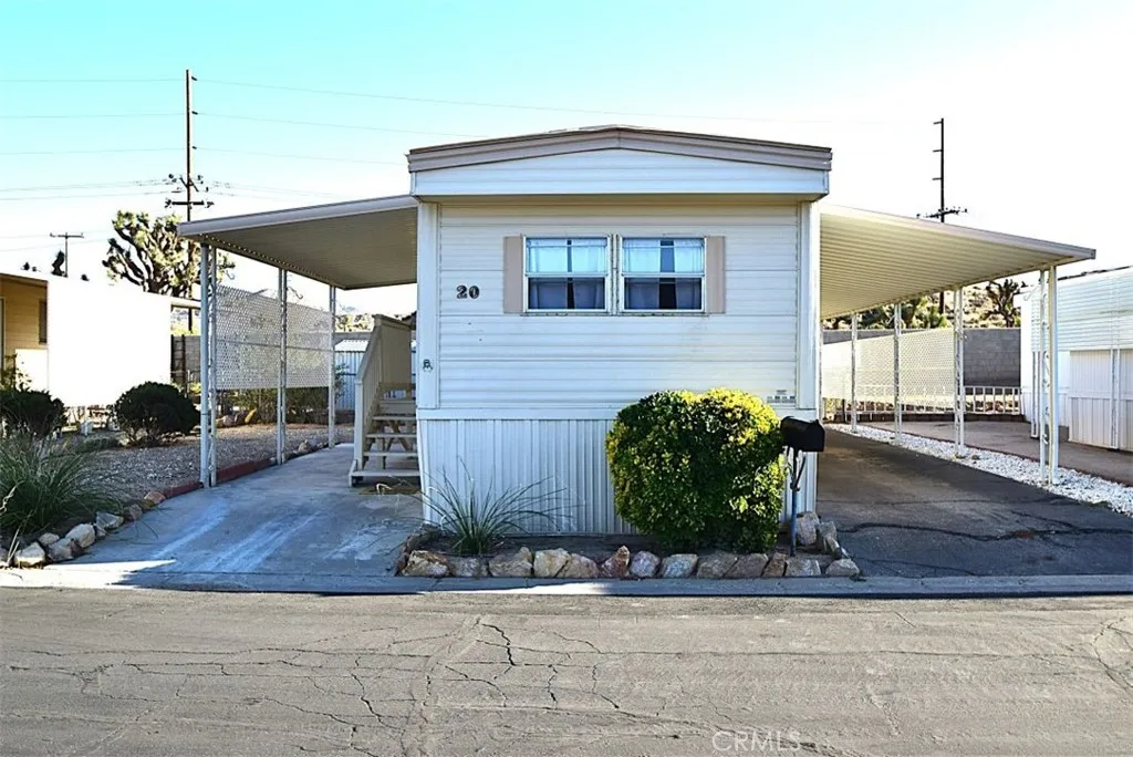 54999 Martinez Unit 20 — photo