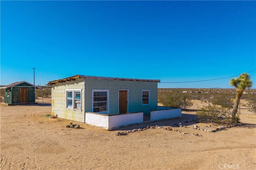 65055 Pluto Street — photo
