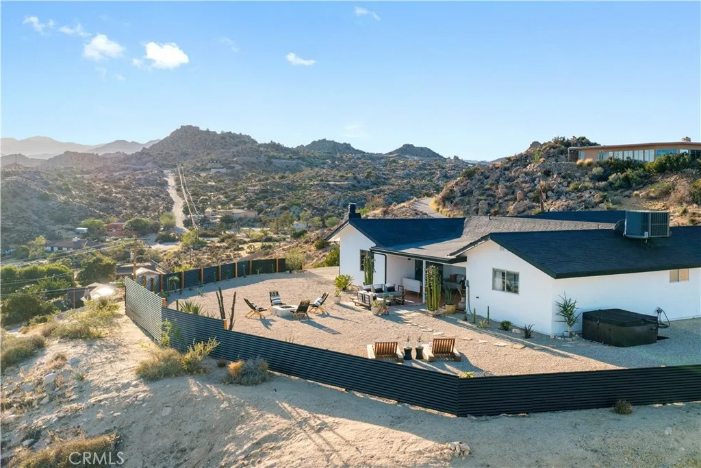 57044 Juarez Court — photo