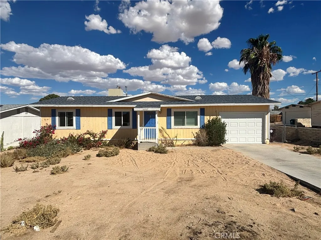 5557 Cahuilla — photo