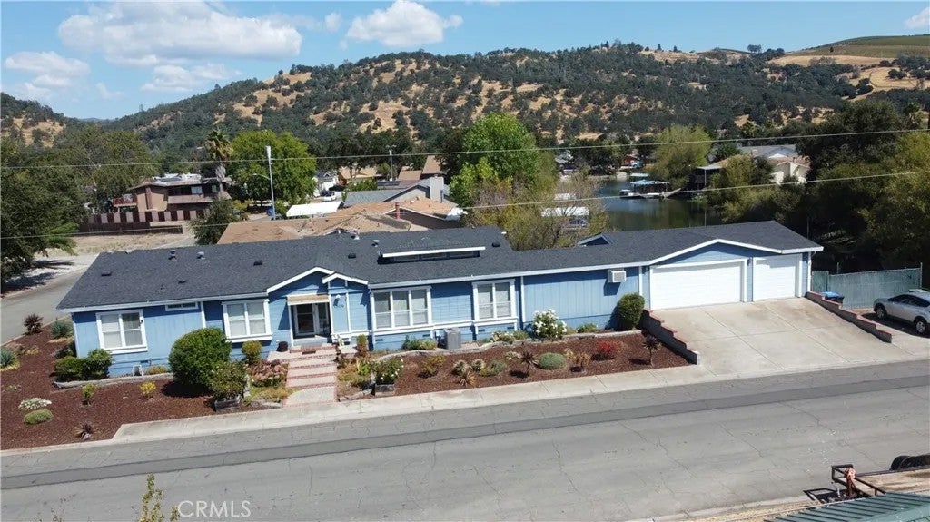 13110 Everglade Boulevard — photo