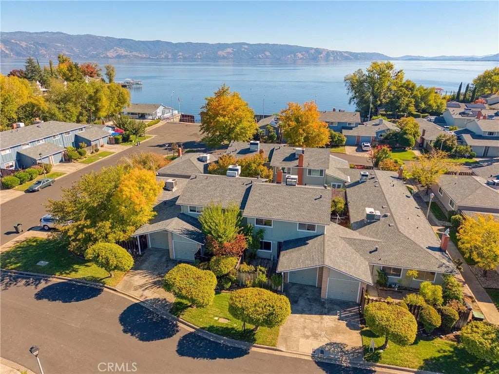1832 Montana Vista — photo