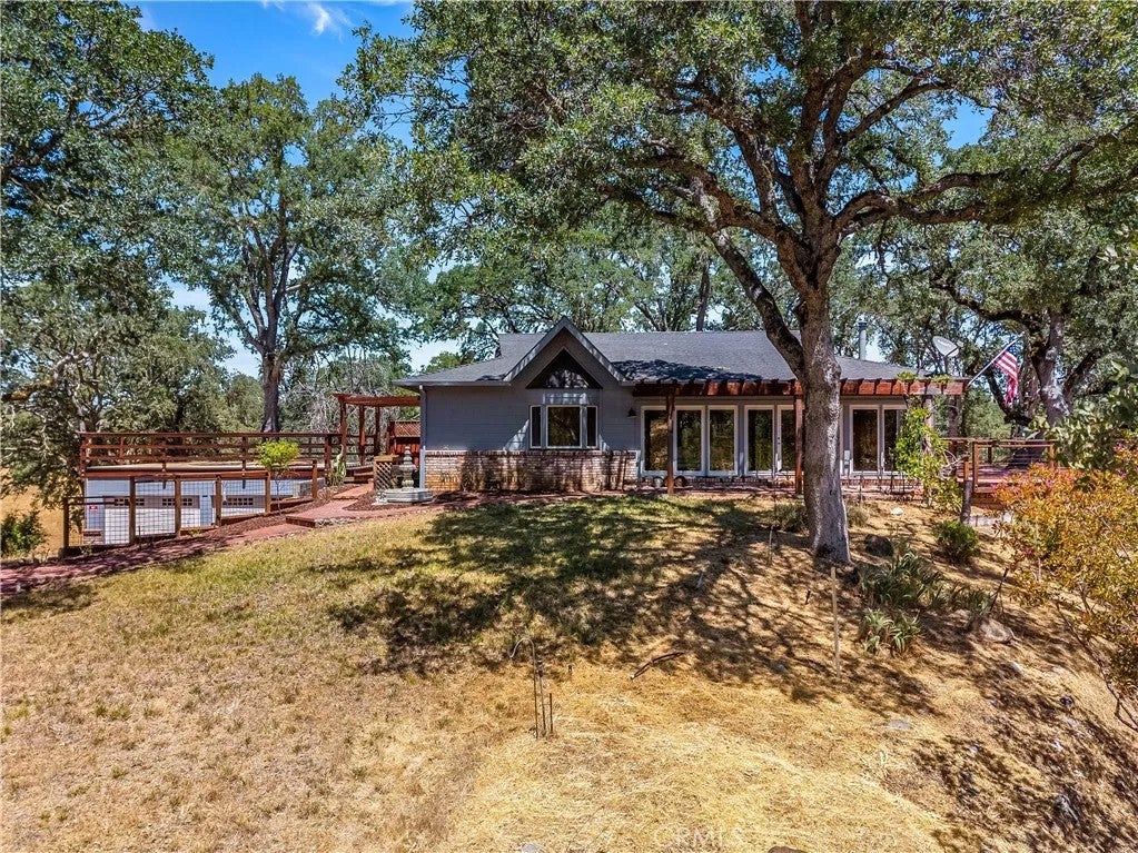608 Dixon Drive — photo