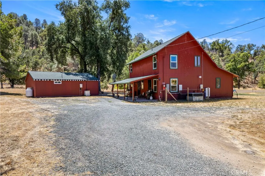 2225 Ladder Ridge Road, Upper Lake, CA 95485