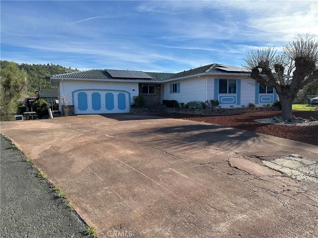 567 Pebble — photo