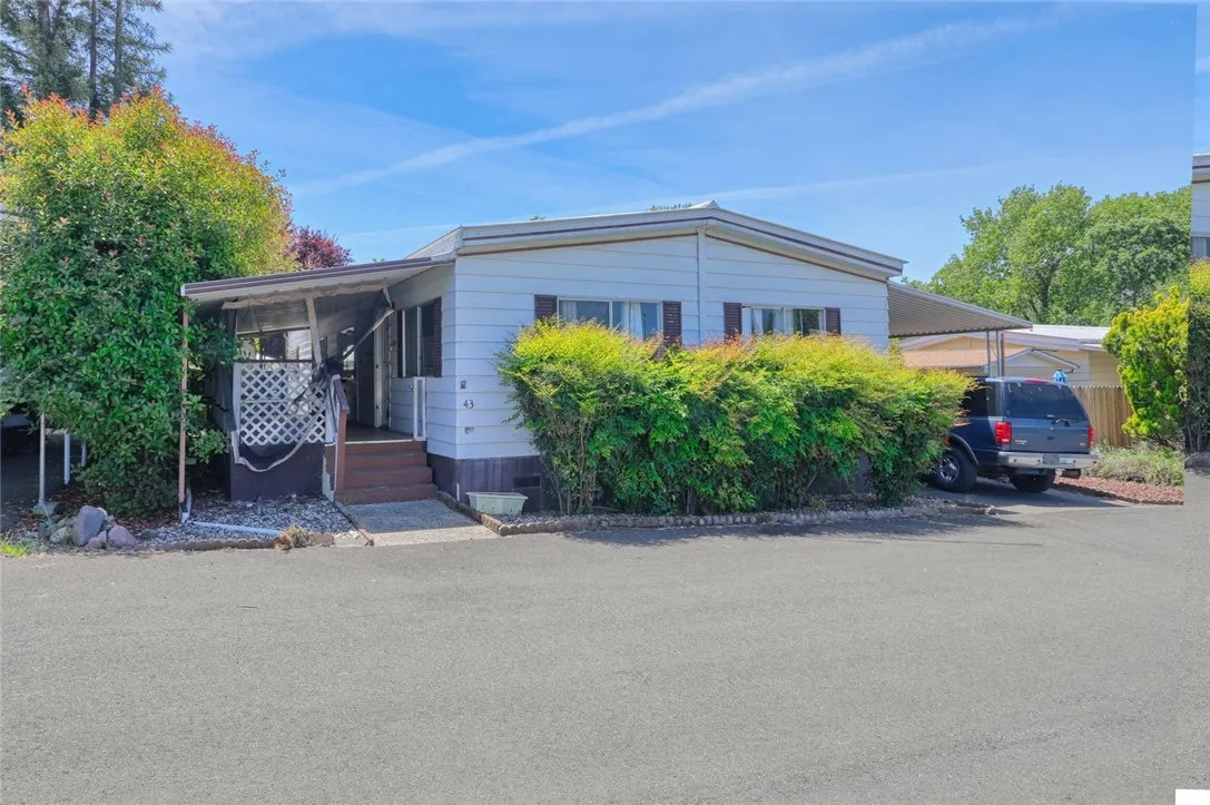 5701 Live Oak Unit 43 — photo