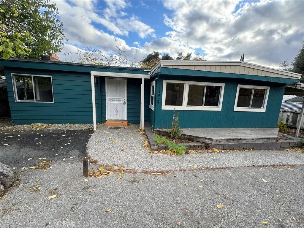 13935 Manakee — photo