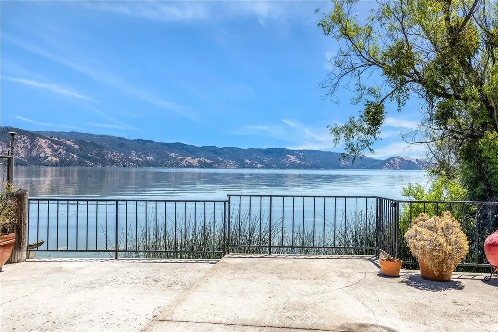 5830 Robin Hill 17 — photo