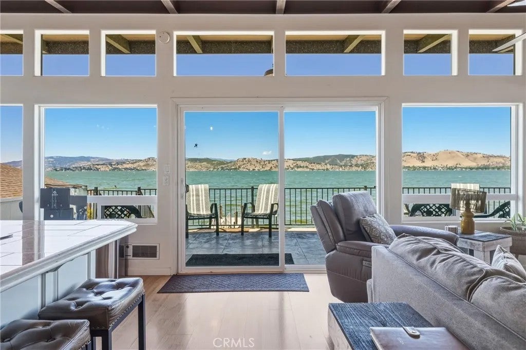 12250 Baylis Cove — photo