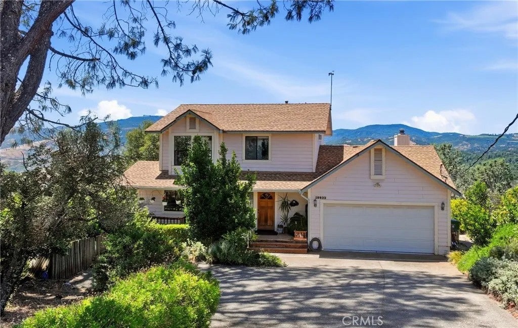 18522 Sentinel Court — photo