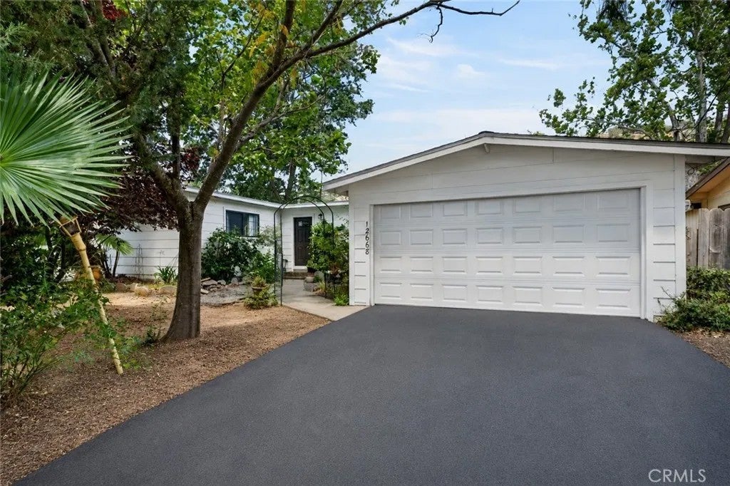 12668 Shoreview — photo