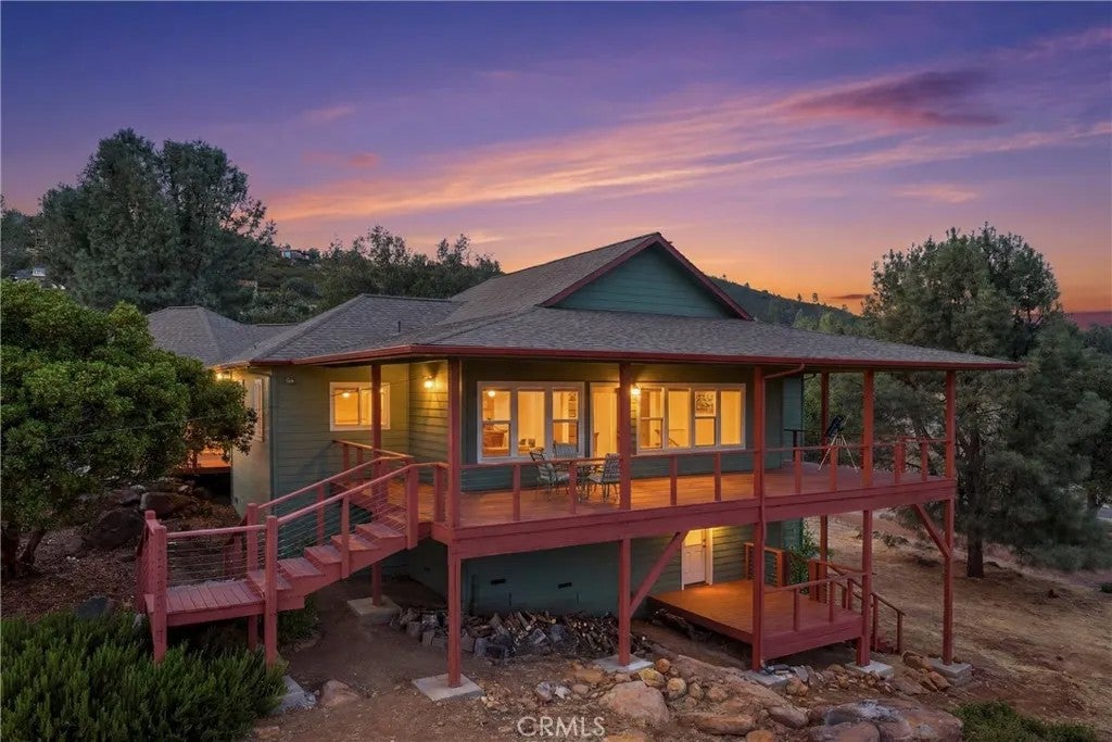 16542 Crescent Court — photo