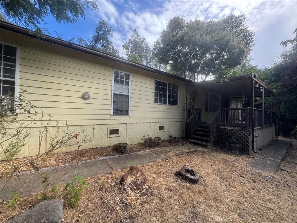 6844 Floyd Way — photo
