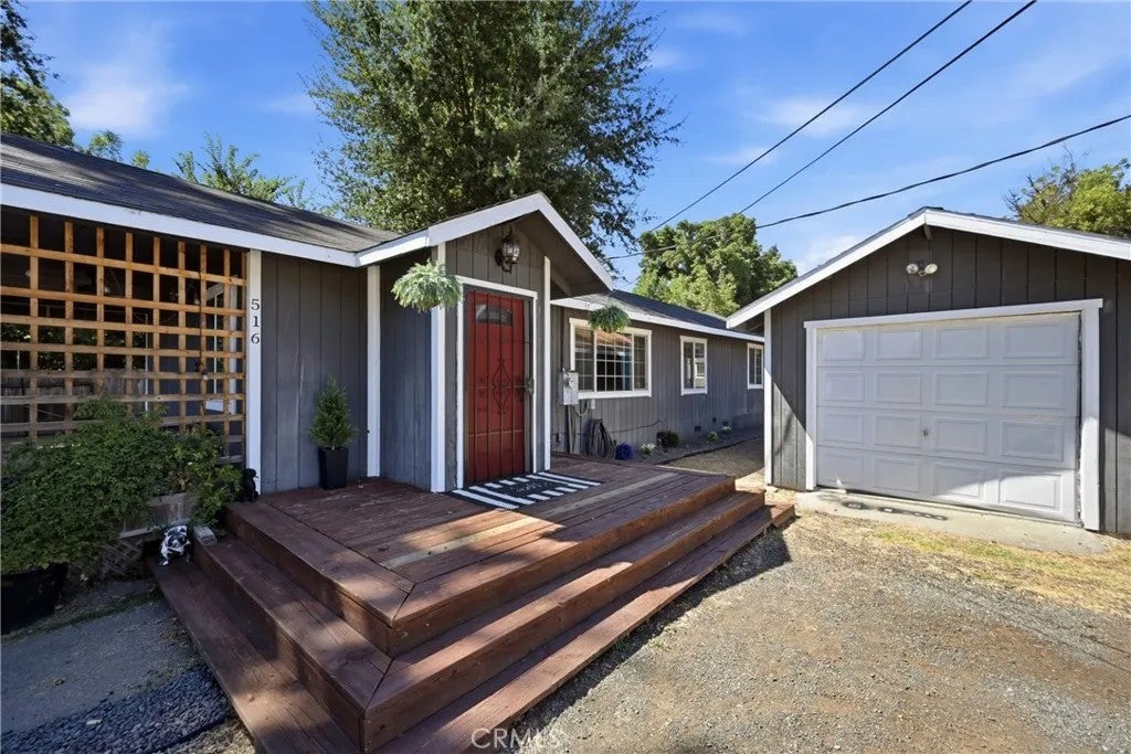 9645 Lee — photo