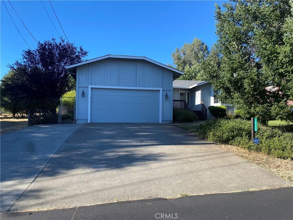 16756 Greenridge — photo