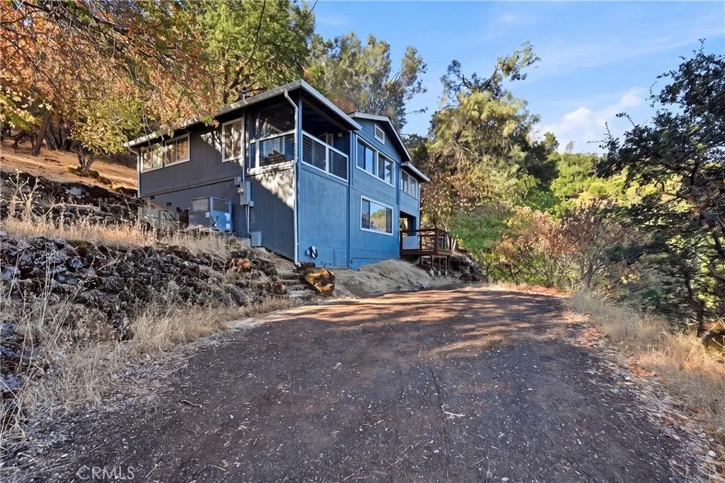 12925 Anderson Road — photo