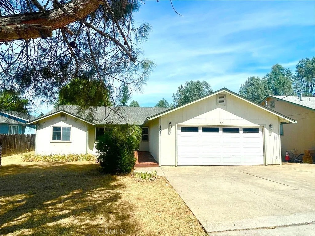 10324 Walnut Way — photo