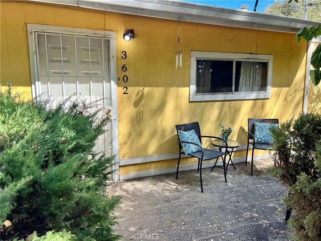 3602 Vista — photo