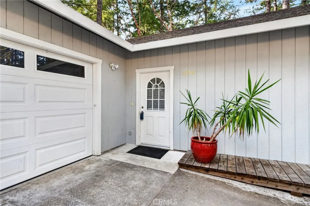1290 Tuck, Willits, CA 95490 — photo 2