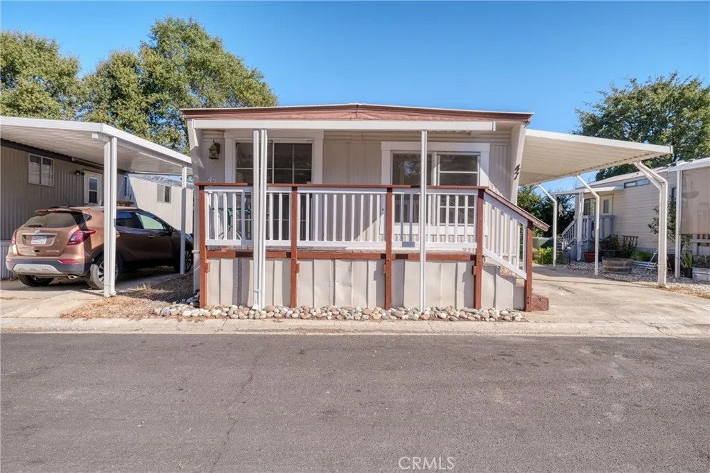 1025 Martin Street 47 — photo