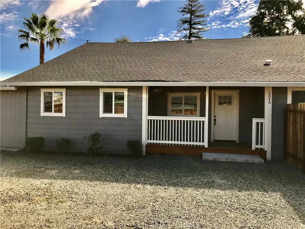 2040 Finley East Road — photo