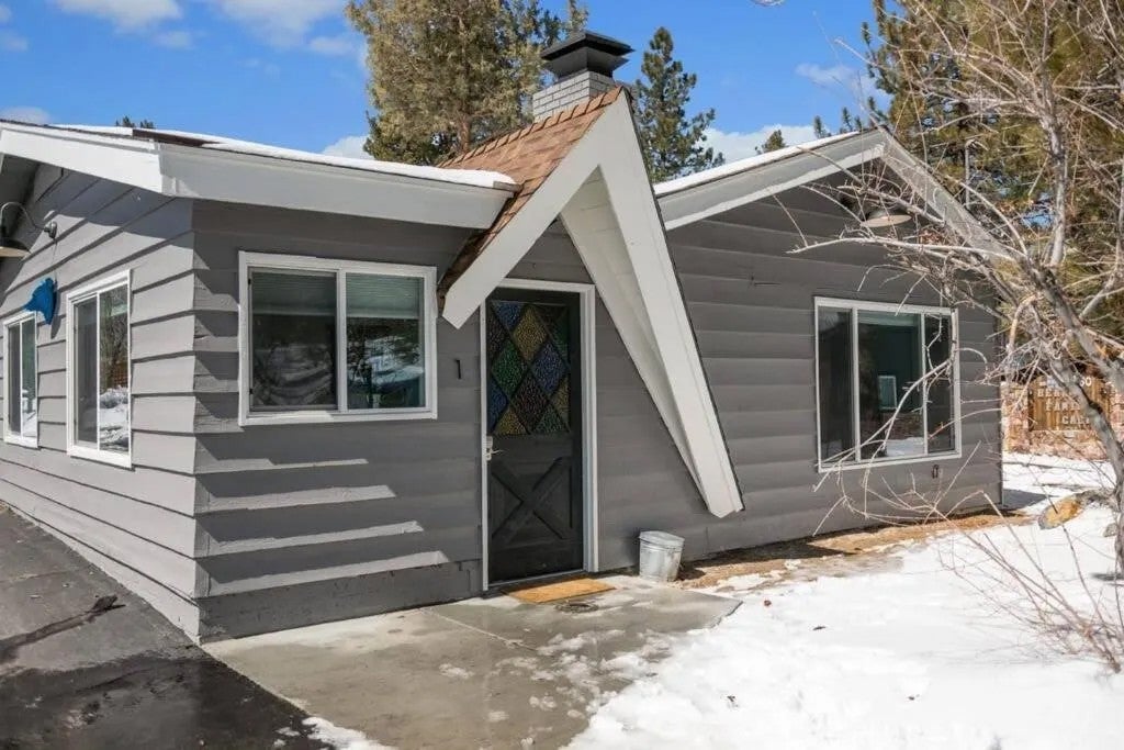 560 Edgemoor 1 — photo