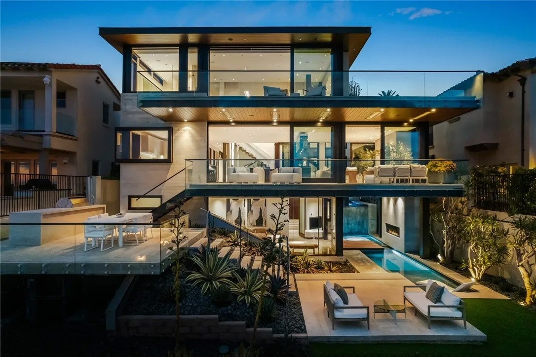 43 Beach View — photo