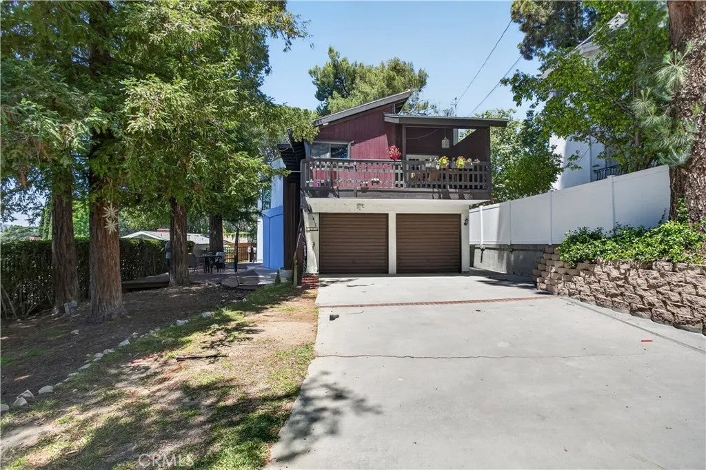 5625 Terrace Drive — photo