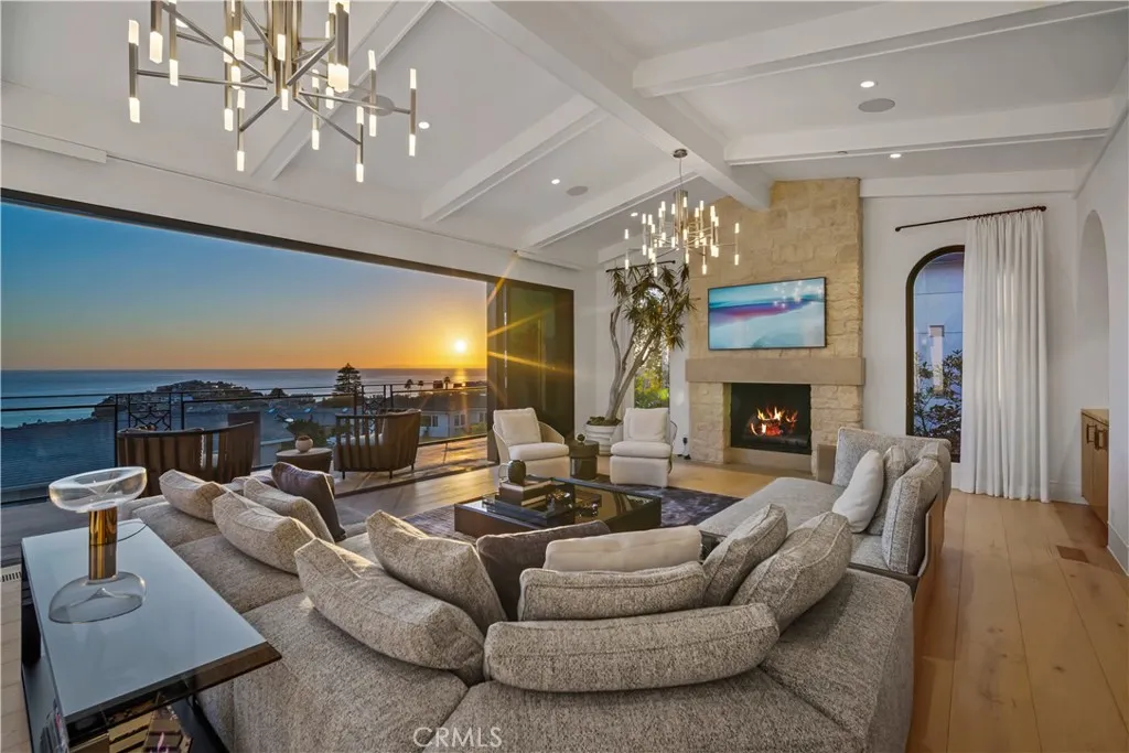 922 Emerald Bay — photo