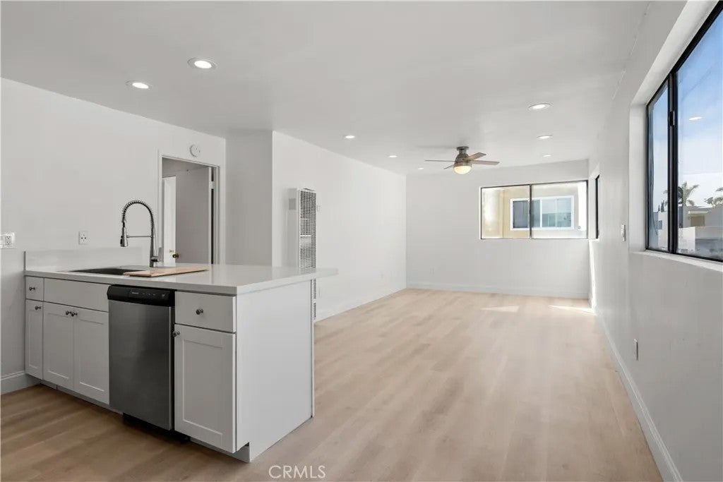 611 Calle Campana 4 — photo