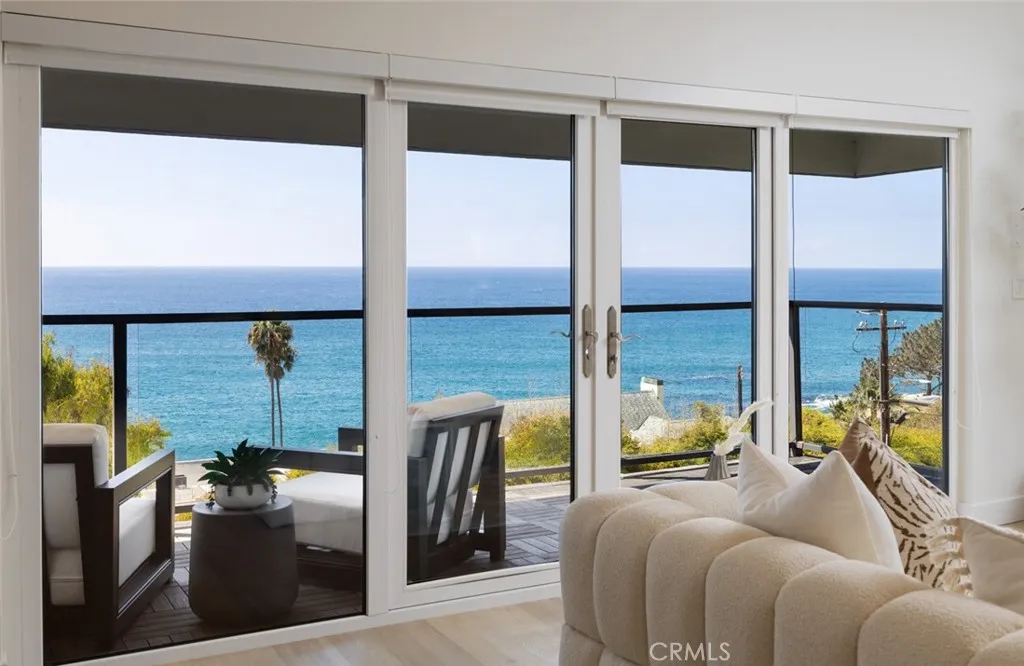 2442 S Coast Hwy Unit 6 — photo