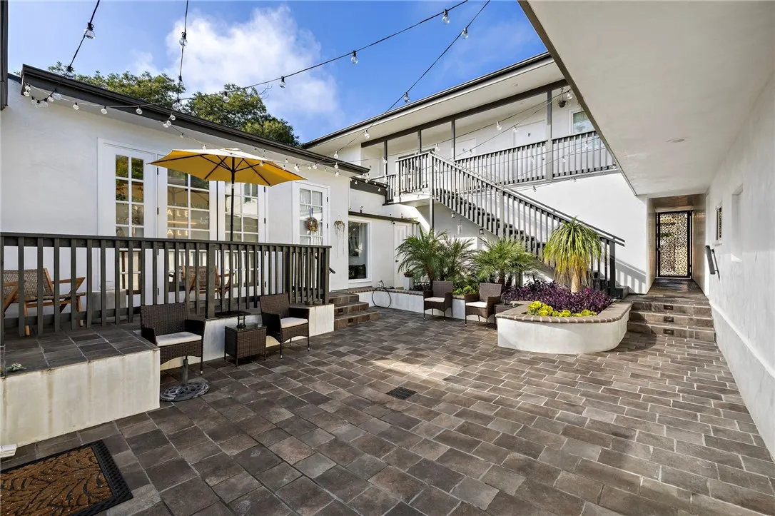 326 N Coast Highway Unit C — photo